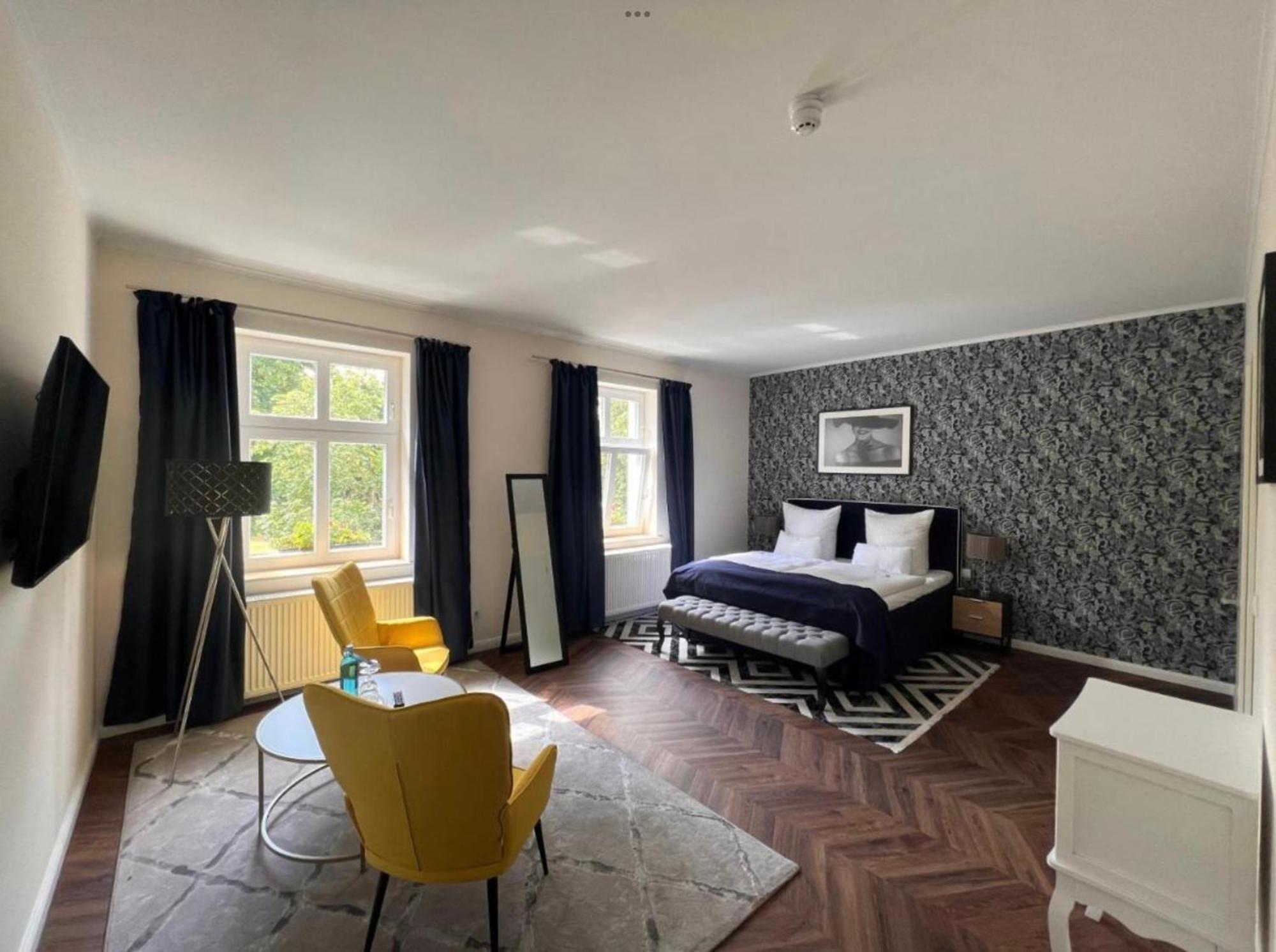 Schlosshotel 赖因斯贝格 外观 照片